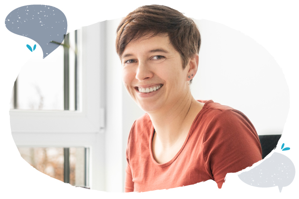 Porträt von Mitarbeiterin Grit